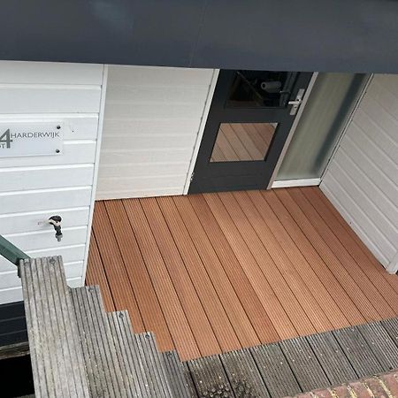 Отель Woonboot 4 Хардервейк Экстерьер фото