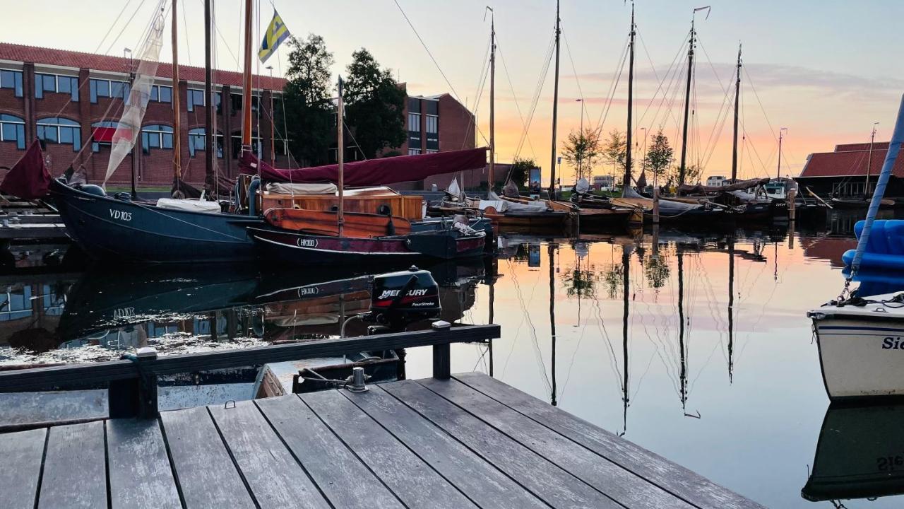 Отель Woonboot 4 Хардервейк Экстерьер фото